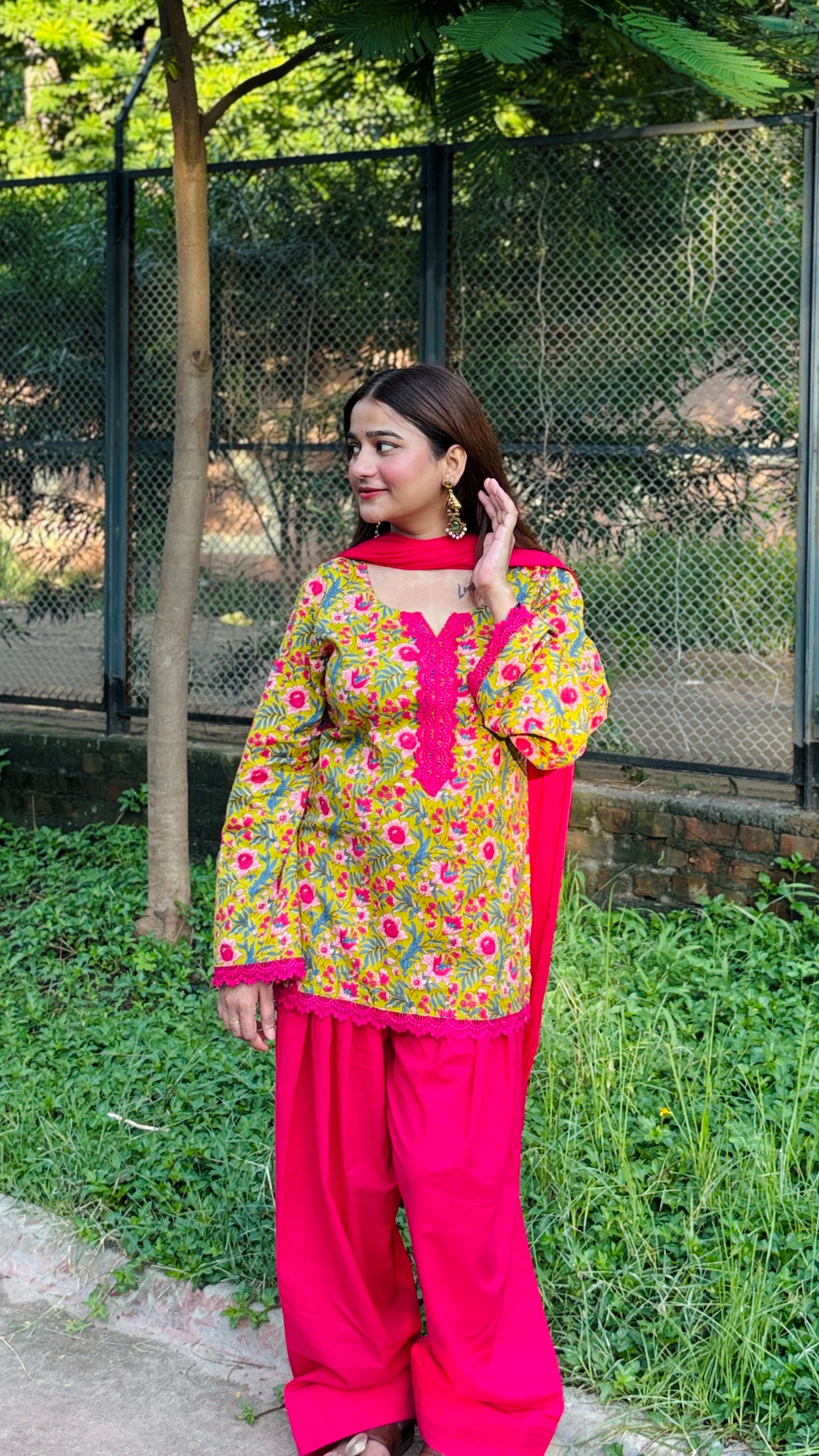 Green floral printed farshi suit set