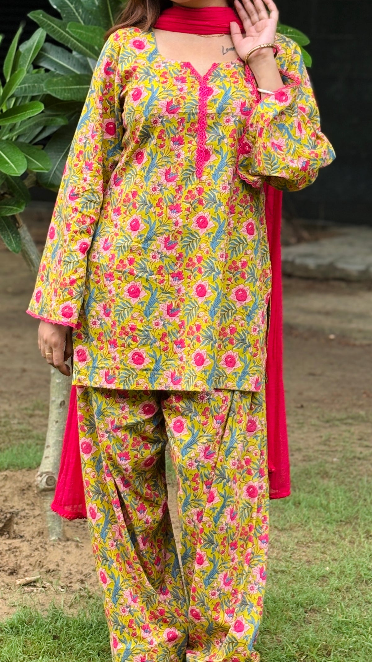 Noor farshi set