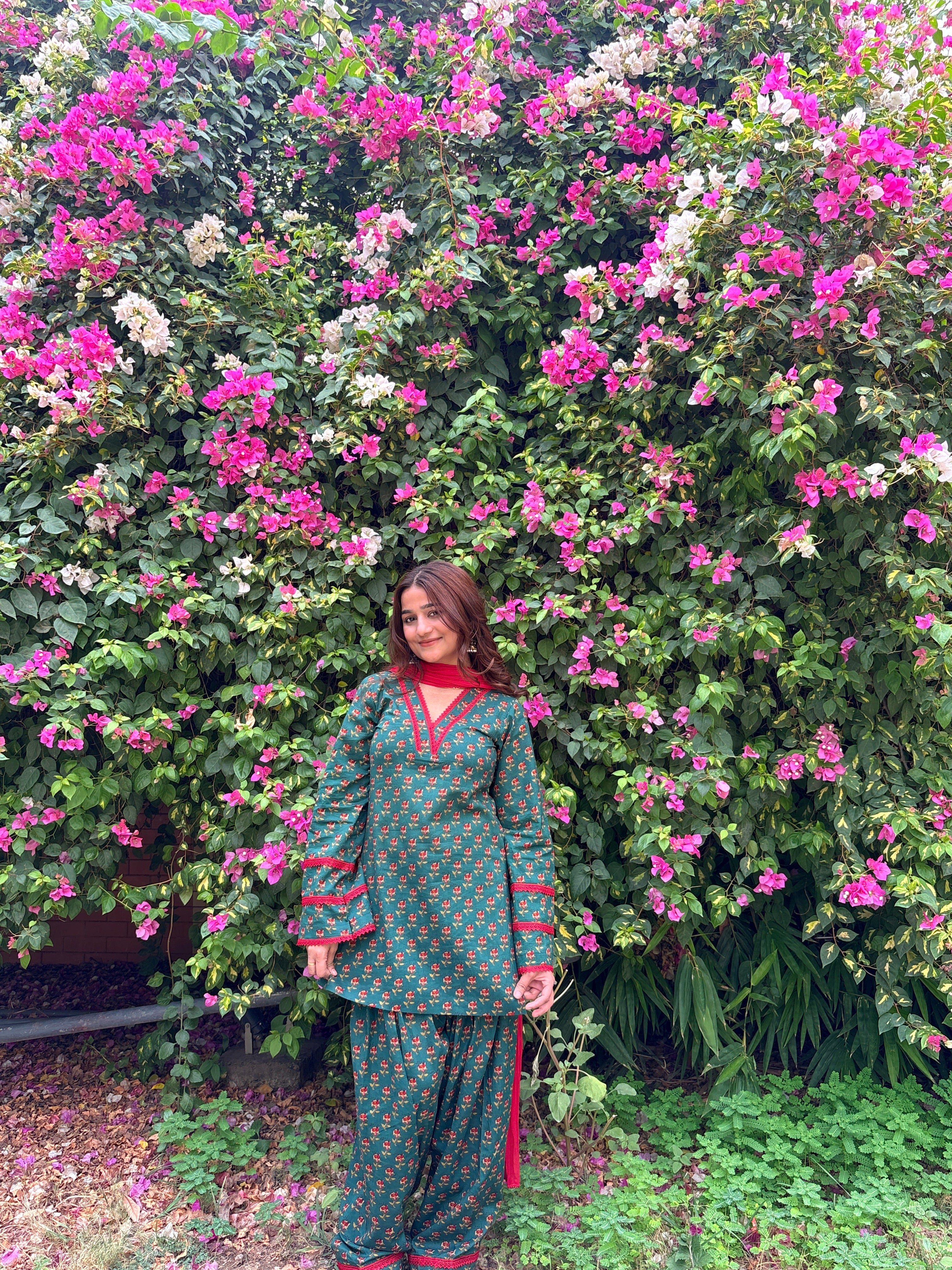 Naaz-e-Green Farshi Suit Set With Dupatta | Pure Cotton Fabric