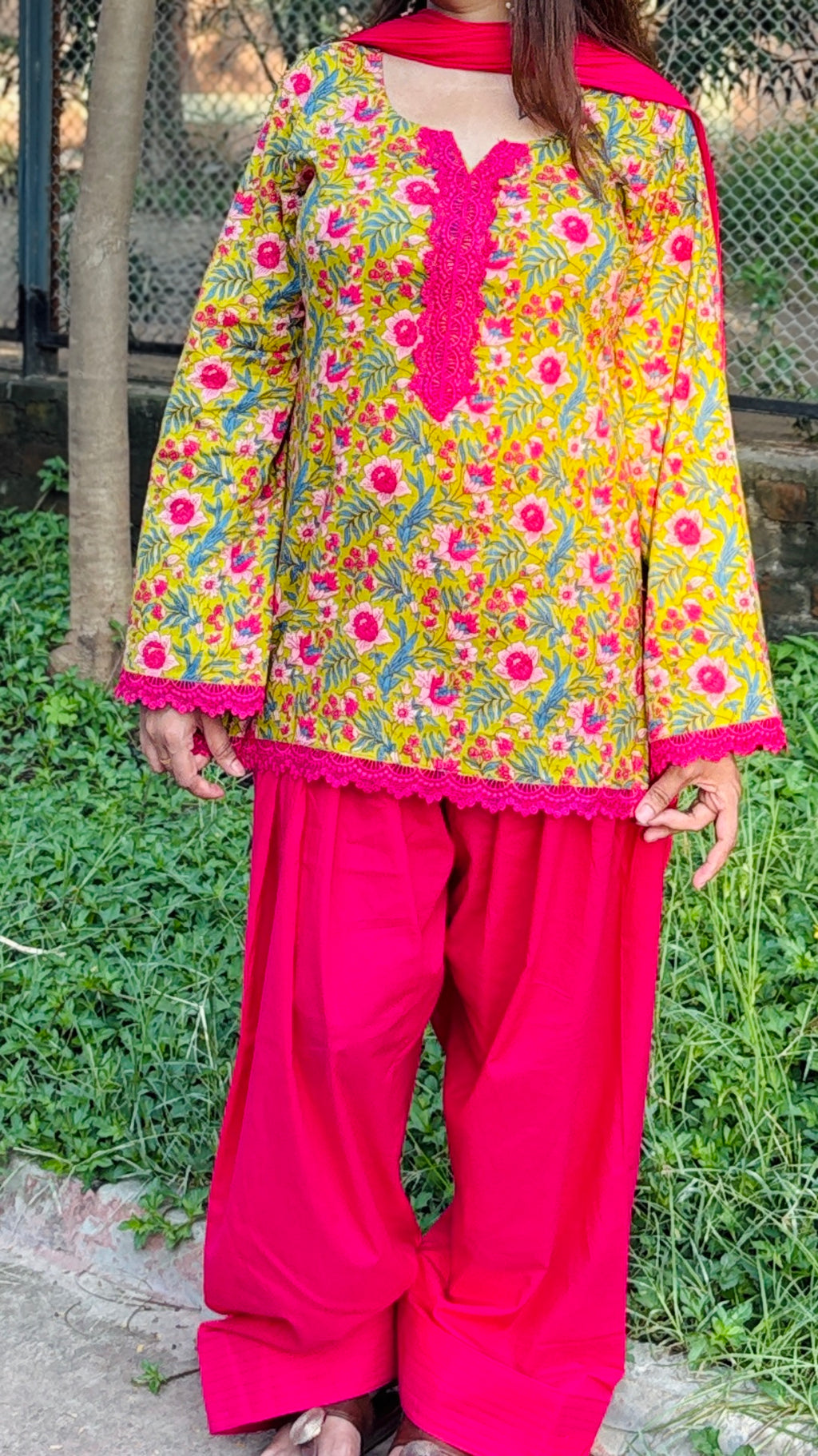 Green floral printed farshi suit set