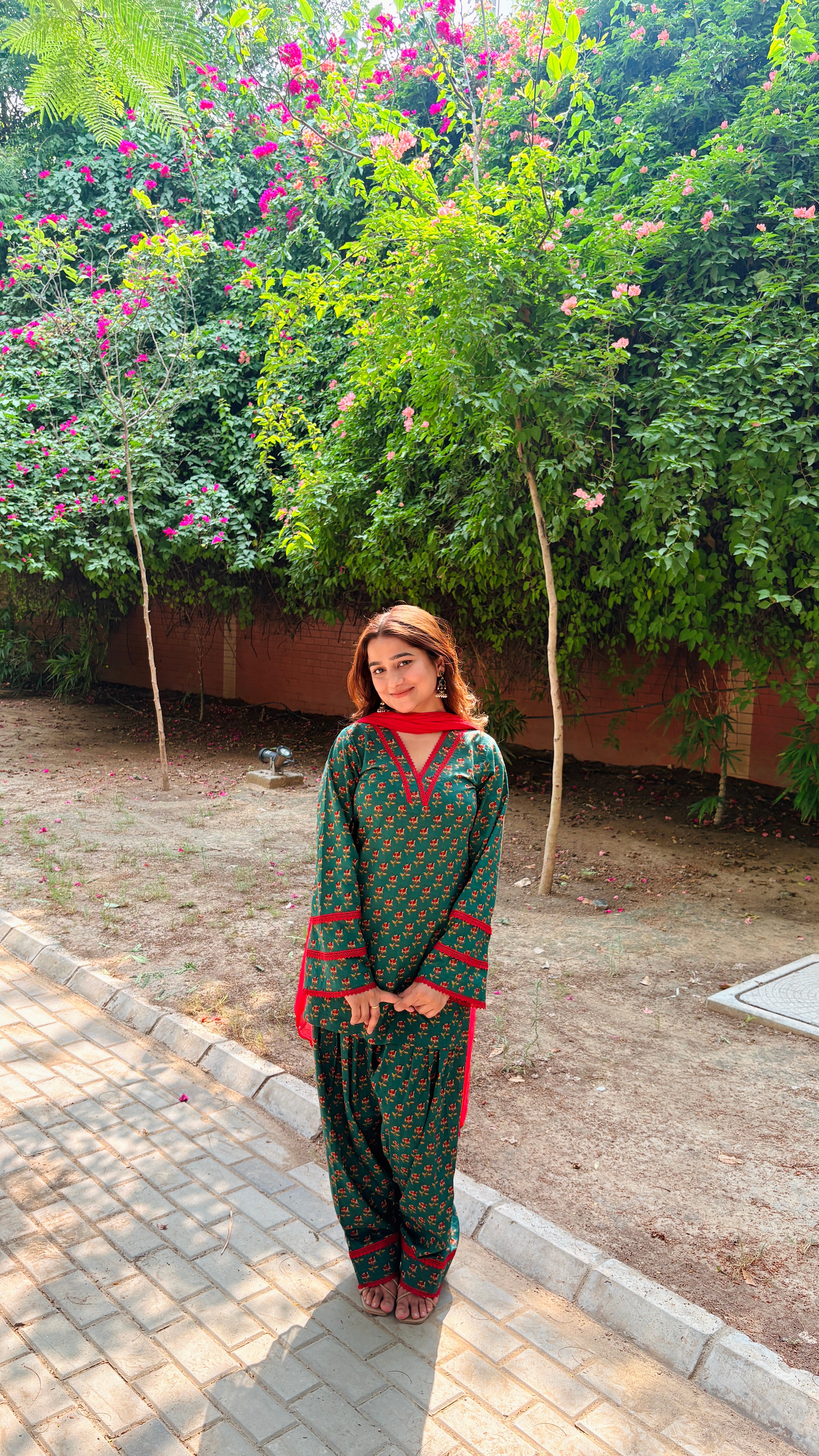 Naaz-e-Green Farshi Suit Set With Dupatta | Pure Cotton Fabric
