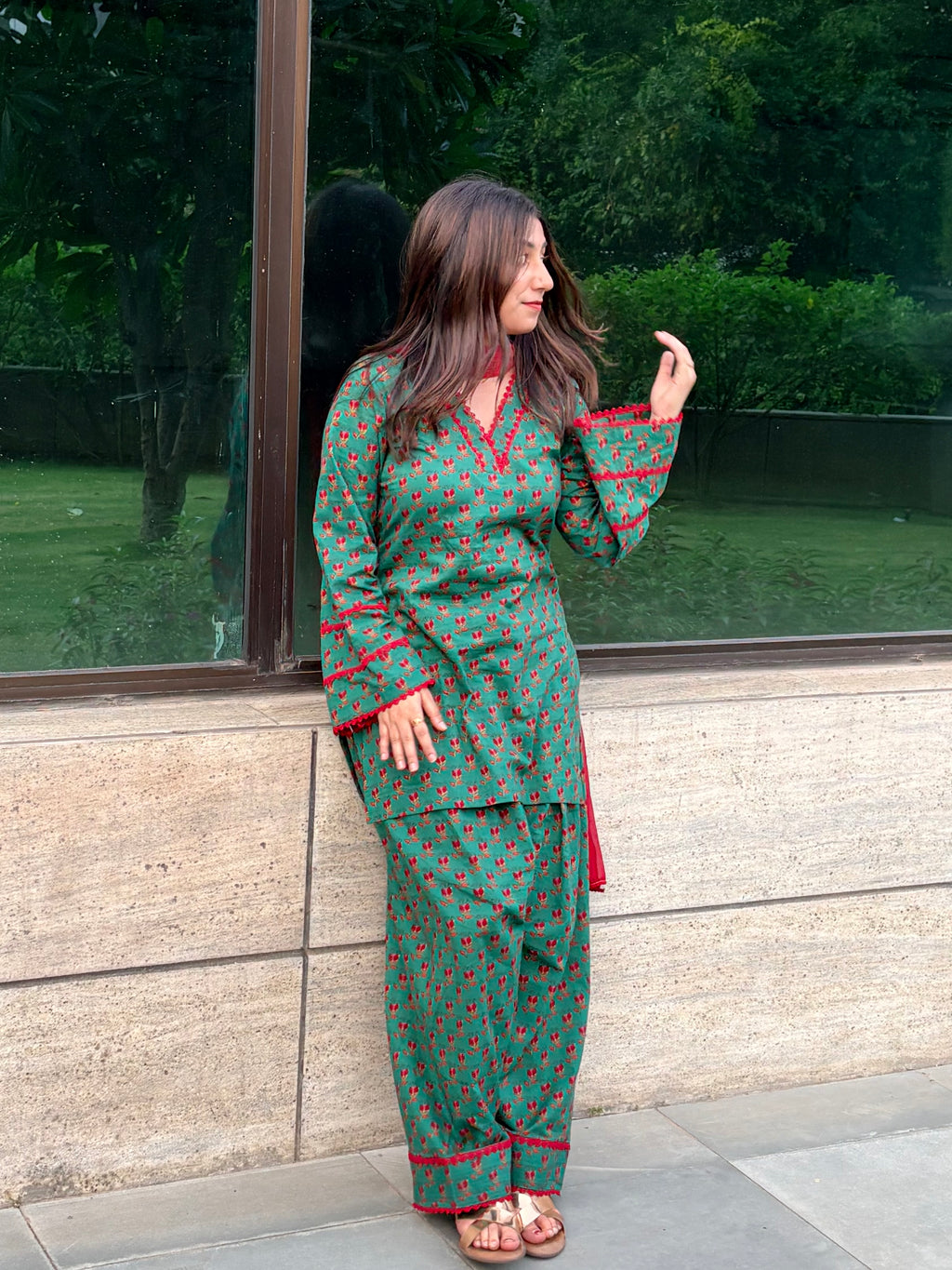 Naaz-e-Green Farshi Suit Set With Dupatta | Pure Cotton Fabric