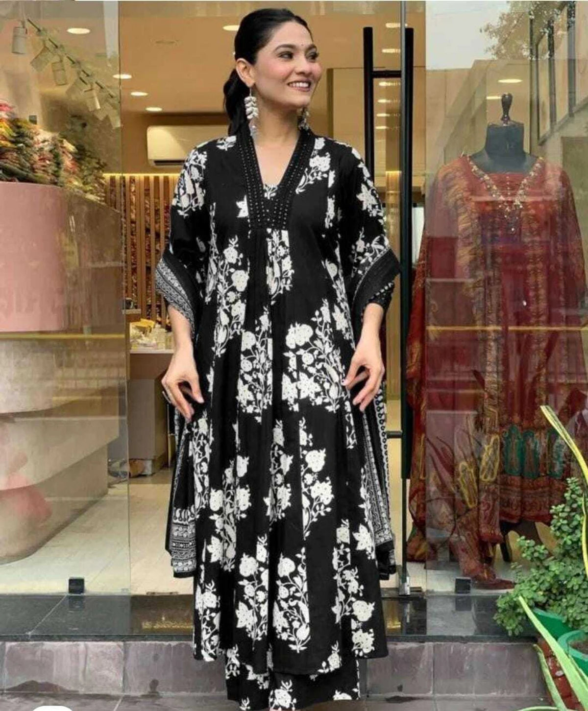Women Viscose Rayon Kurta Palazzo Dupatta Set