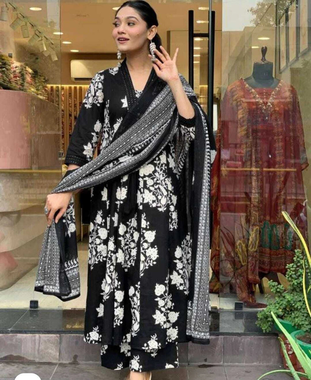 Women Viscose Rayon Kurta Palazzo Dupatta Set