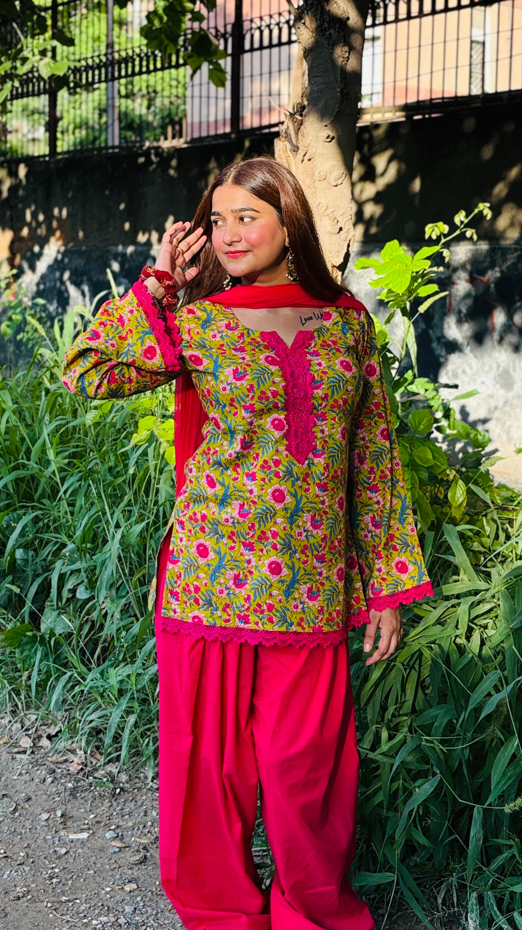 Green floral printed farshi suit set