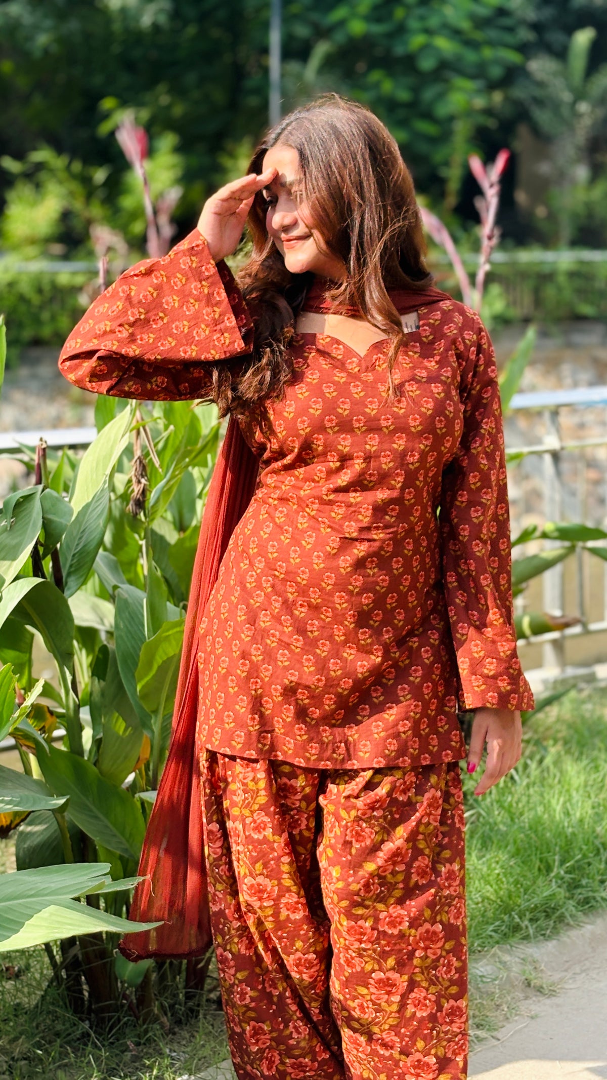 Rust farshi suit set