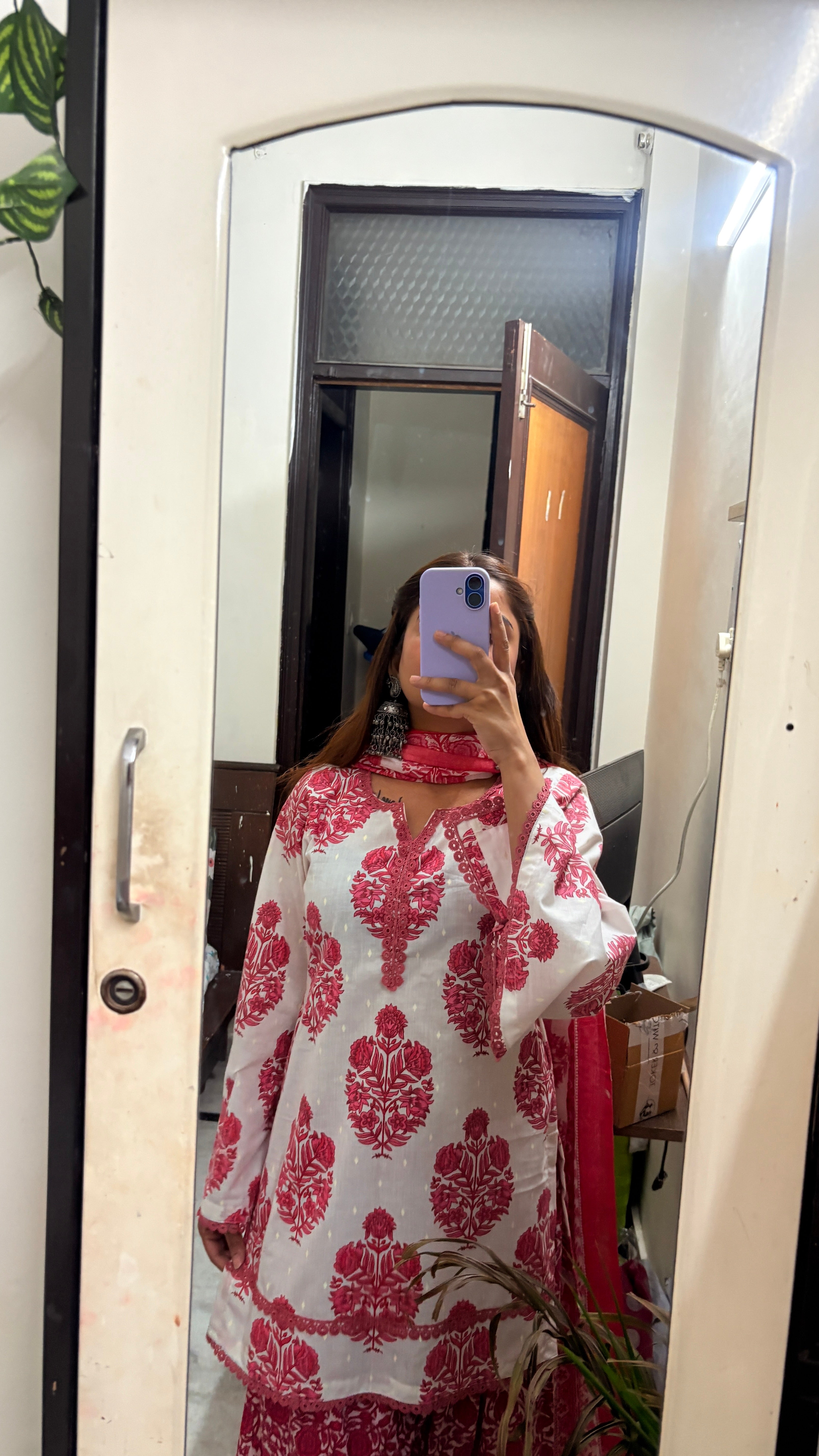 Pink farshi