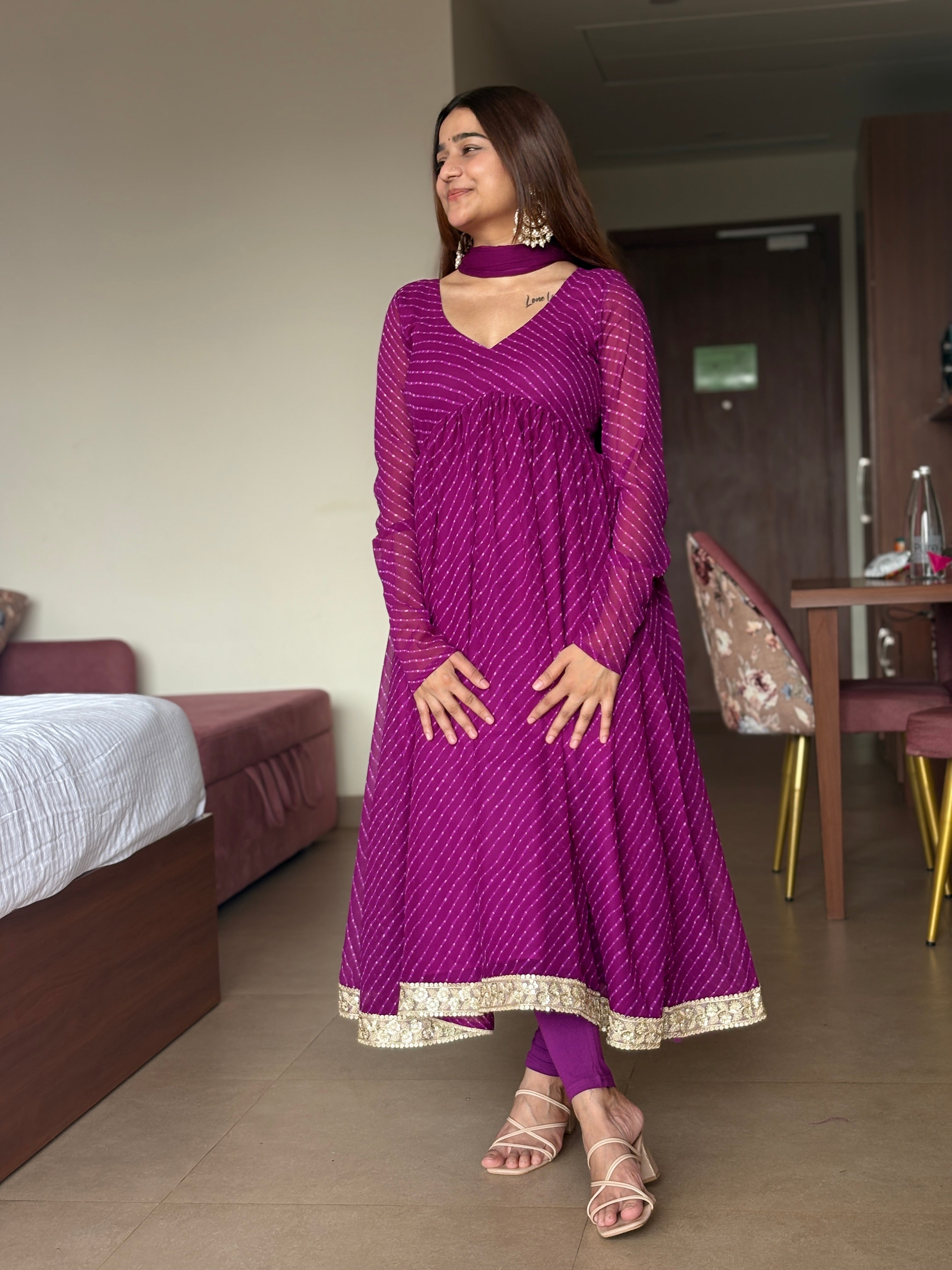 Leheriya suit set