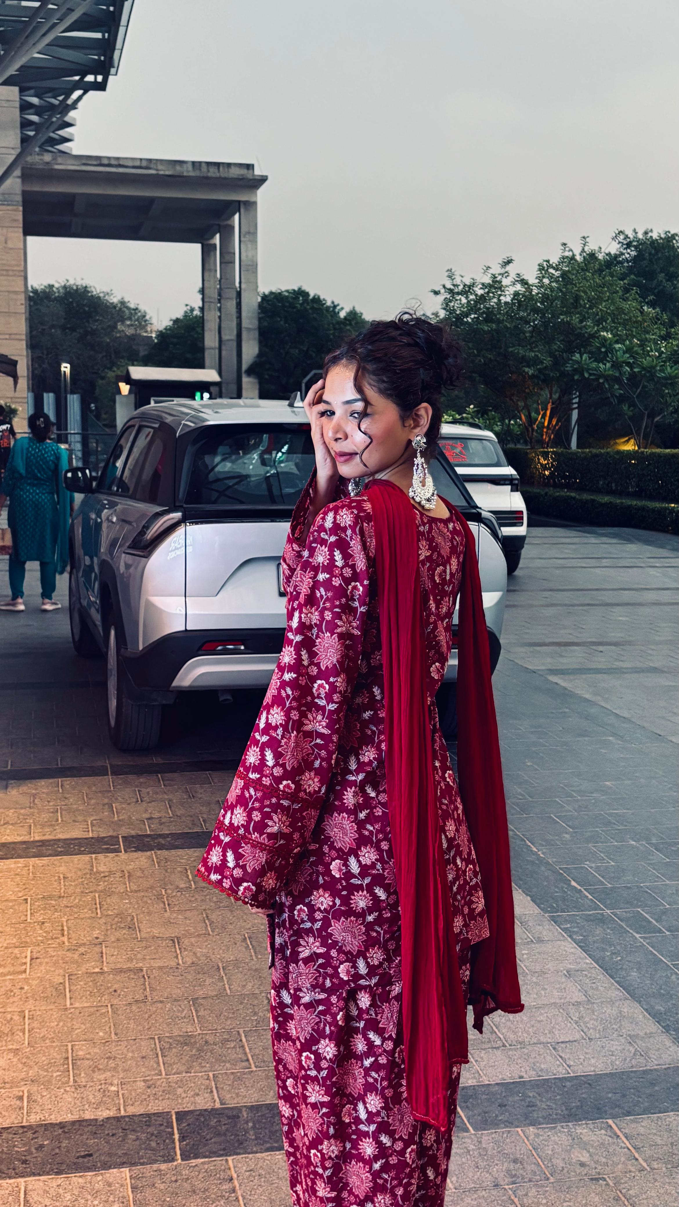 Red farshi suit set