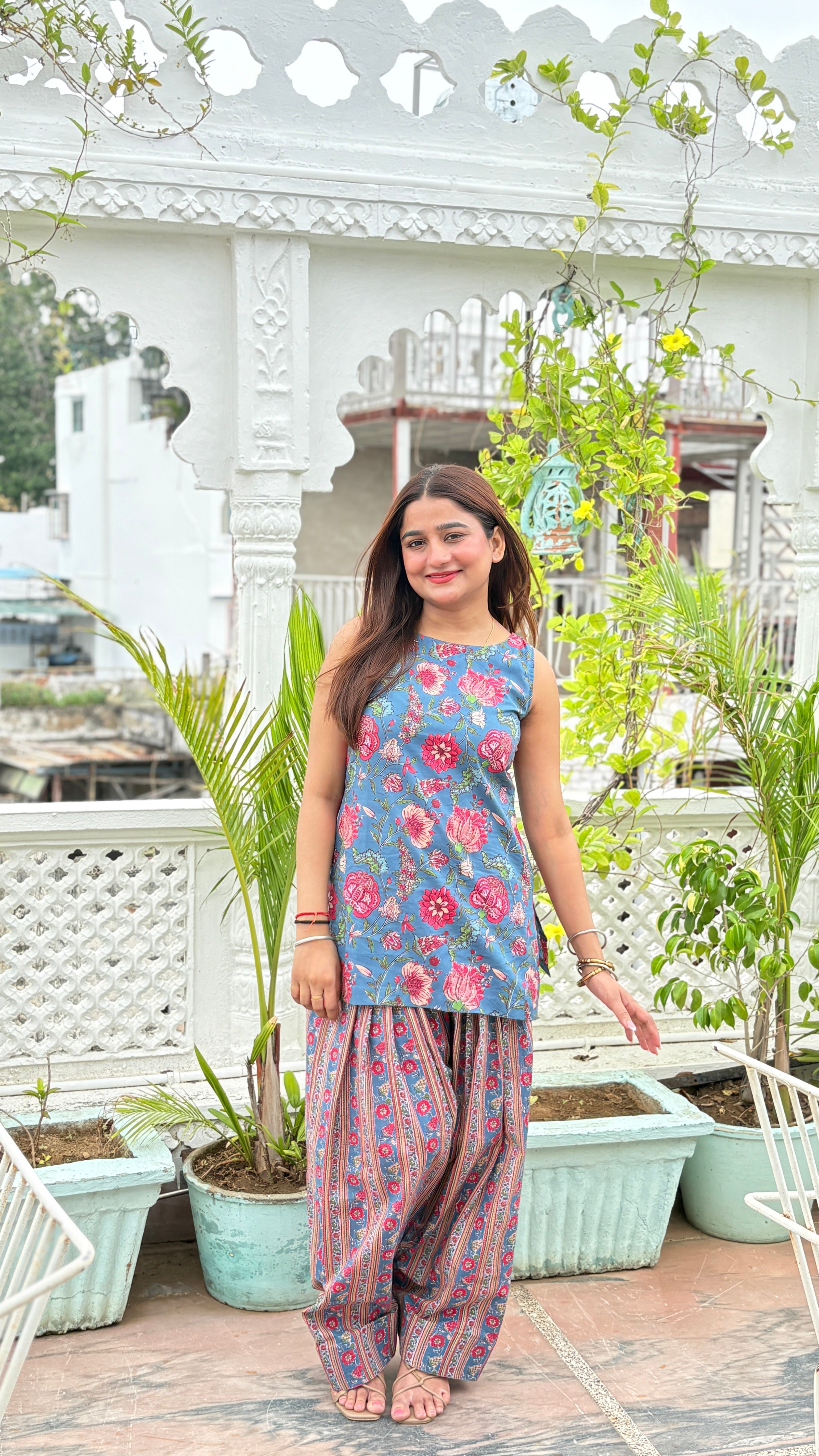 Floral vibrant farshi set