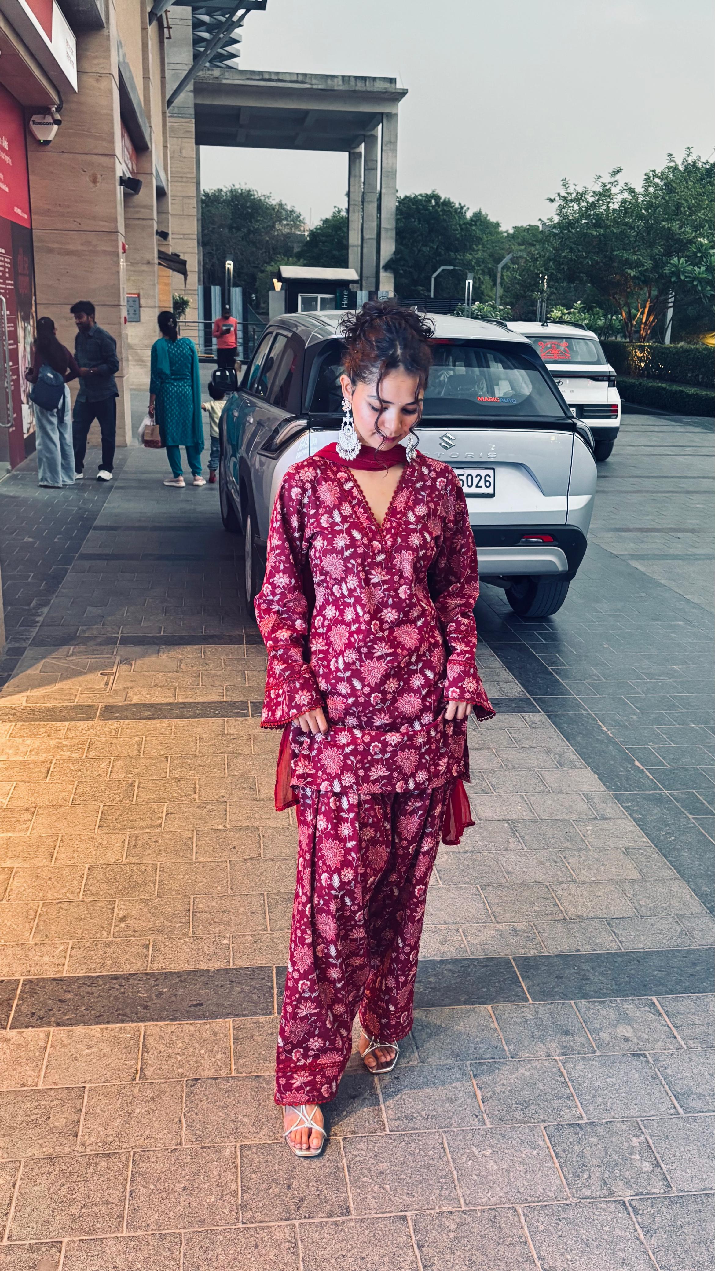 Red farshi suit set