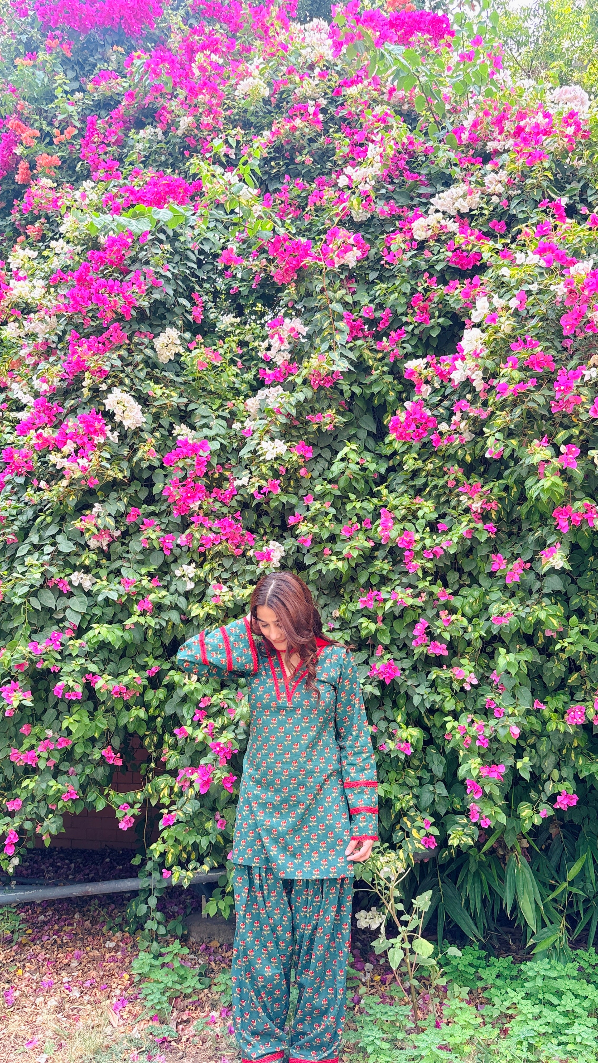 Naaz-e-Green Farshi Suit Set With Dupatta | Pure Cotton Fabric
