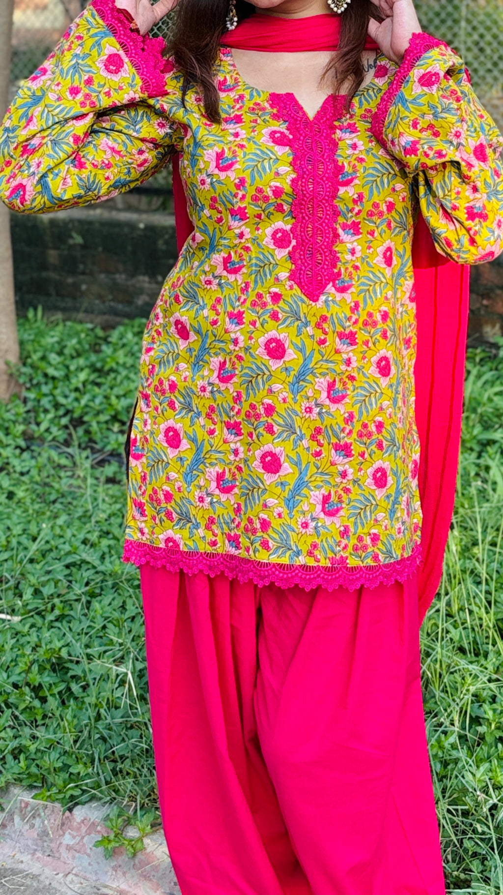 Green floral printed farshi suit set