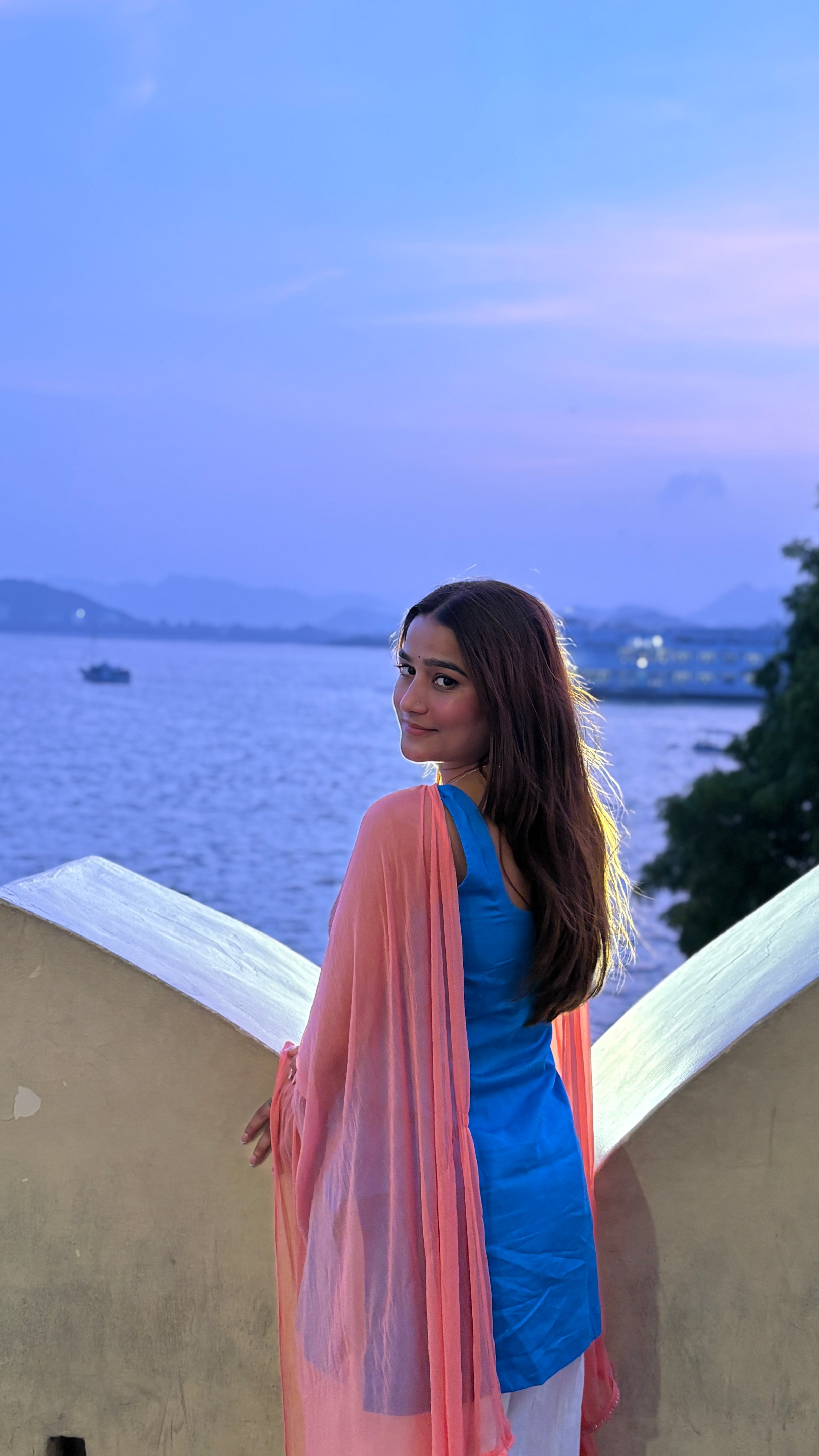 Naina’s outfit