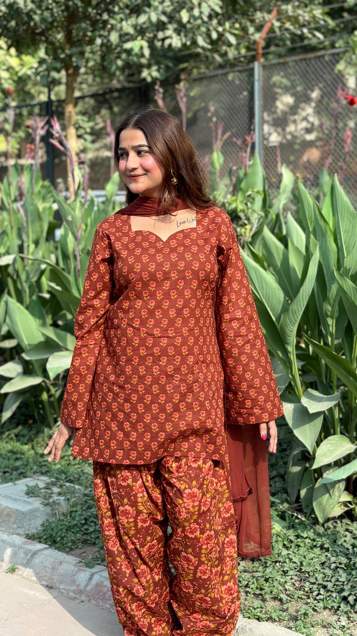 Rust farshi suit set