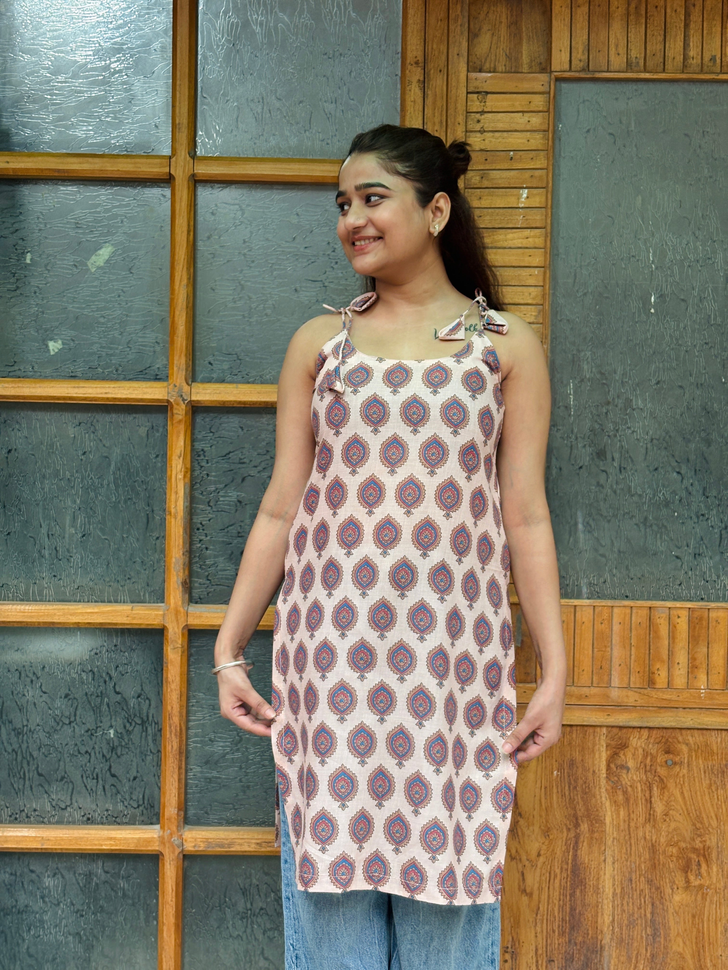 Women's Light Yellow Printed Tie‑Strap Kurti
