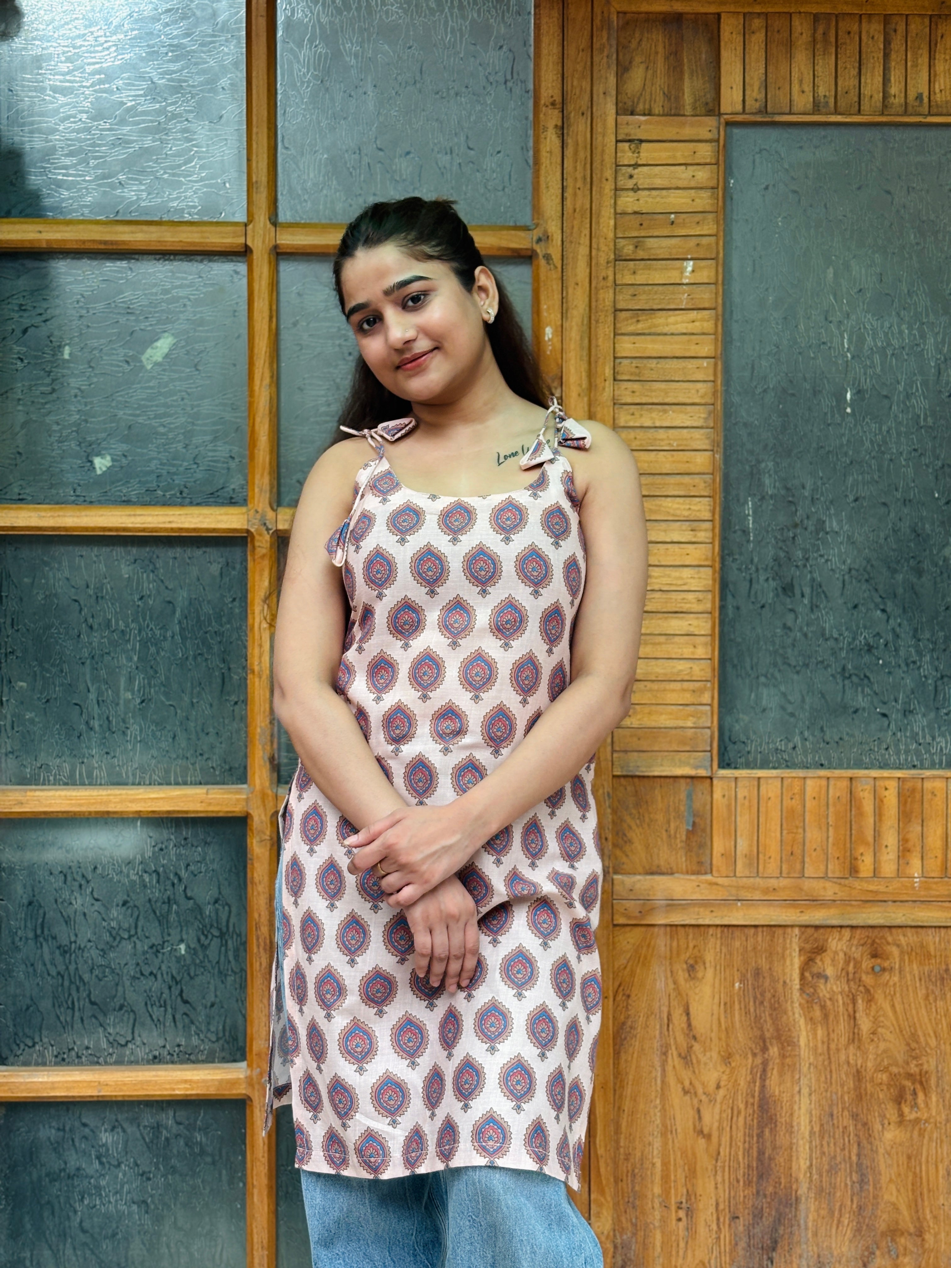 Women's Light Yellow Printed Tie‑Strap Kurti