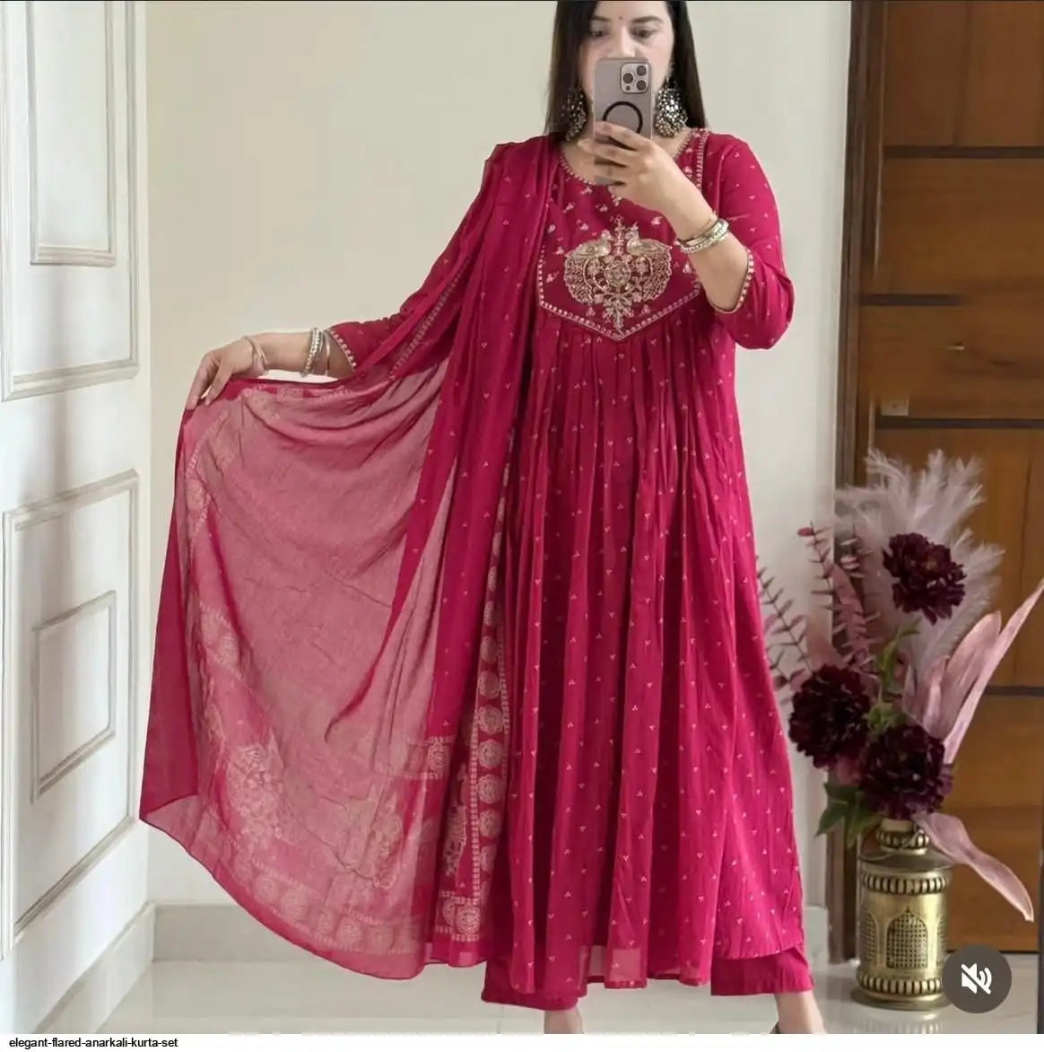 ELEGANT FLARED ANARKALI KURTA SET