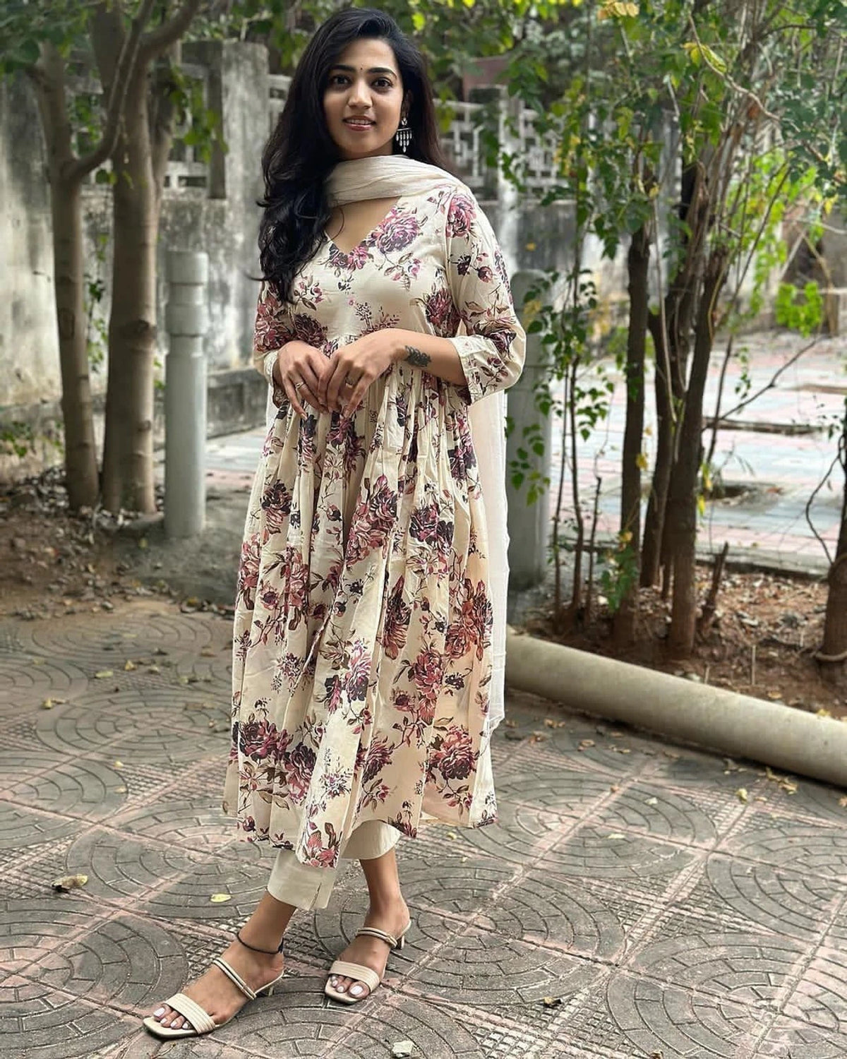 Beautiful Anarkali kurta set with new style in saganeri print