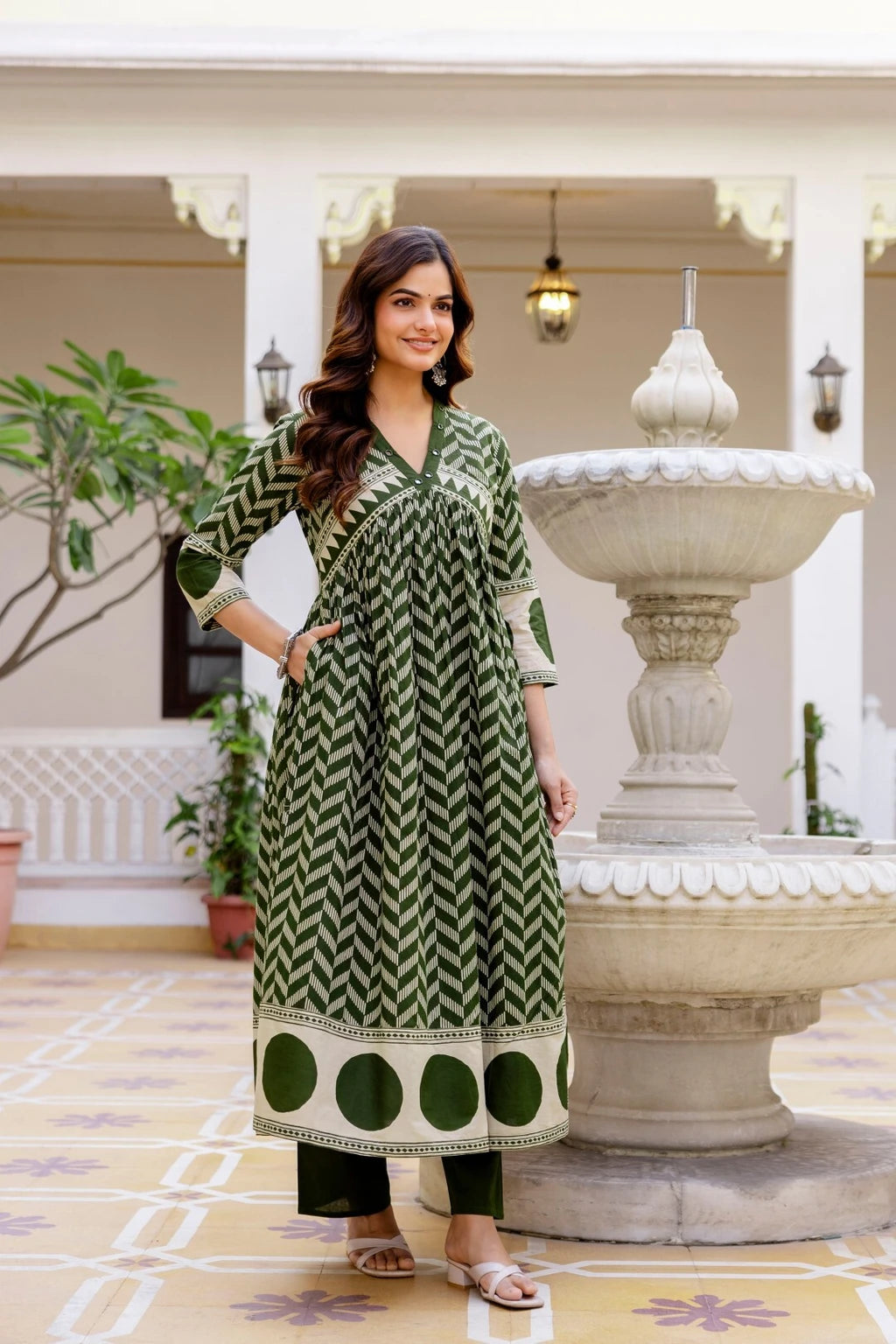 Women Printed Empire Pure Cotton Kurta with Trousers & With Dupatta