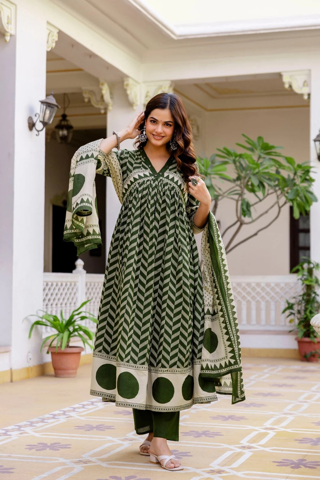 Women Printed Empire Pure Cotton Kurta with Trousers & With Dupatta